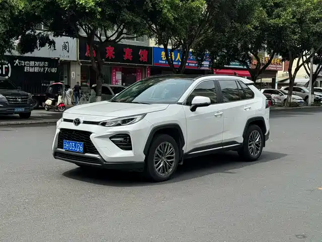 Toyota Wildlander 2024 2.0L CVT 4WD Luxury PLUS Edition