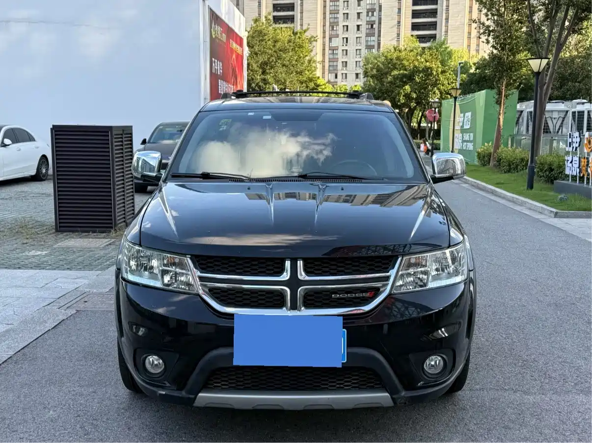 Dodge Journey 2015 2013 Model 2.4L 2WD Premium Edition