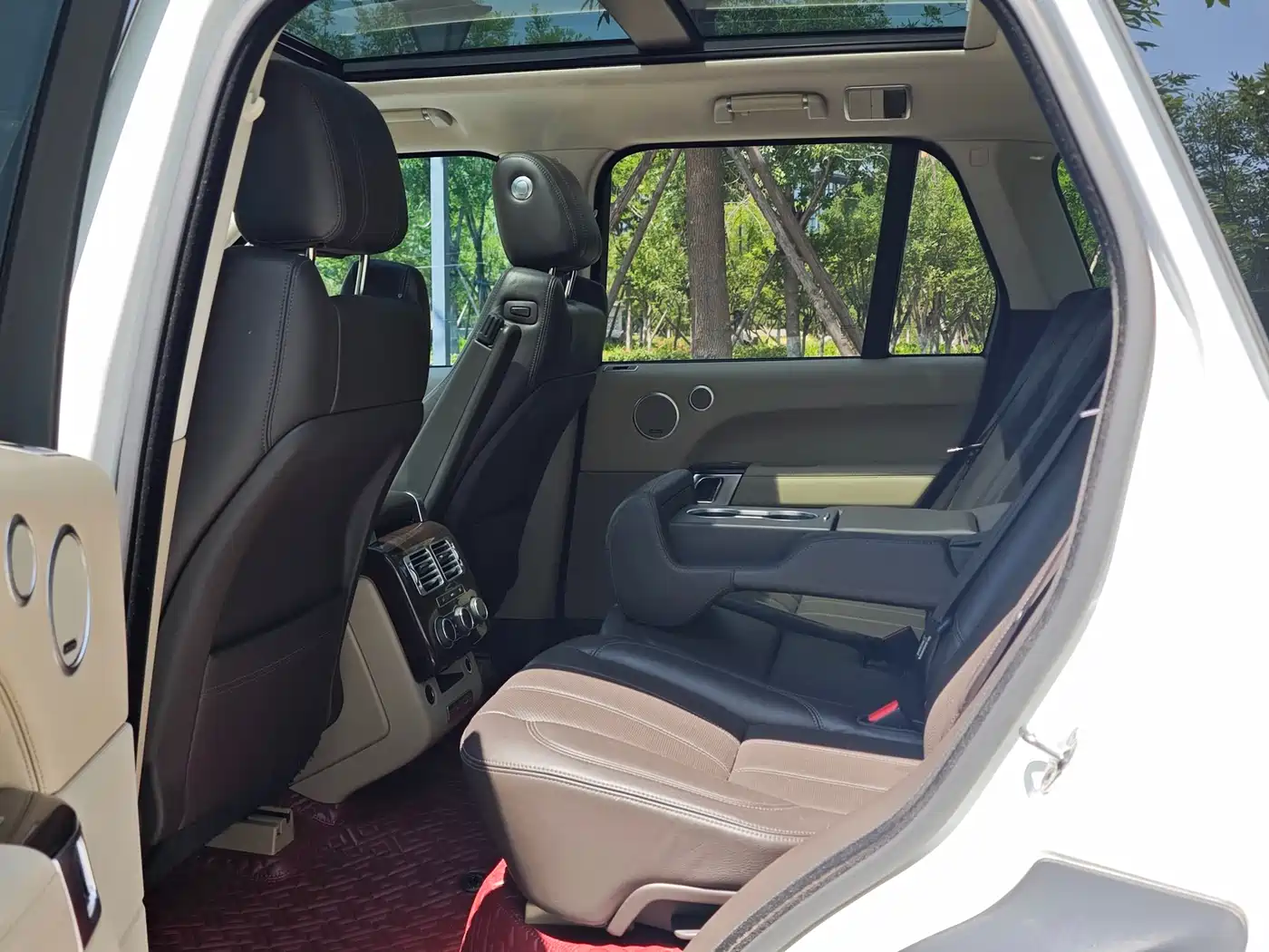 Land Rover Range Rover 2015 3.0 SC V6 Vogue фото 10