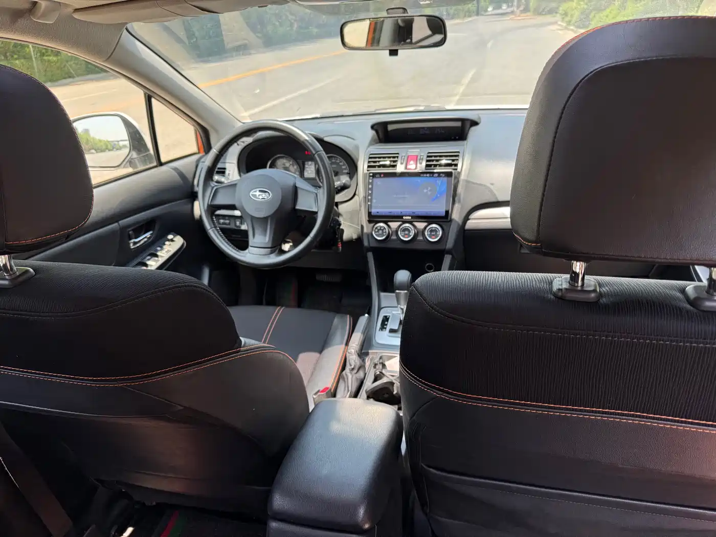 Subaru XV 2012 2.0i Luxury Navigation Edition фото 13