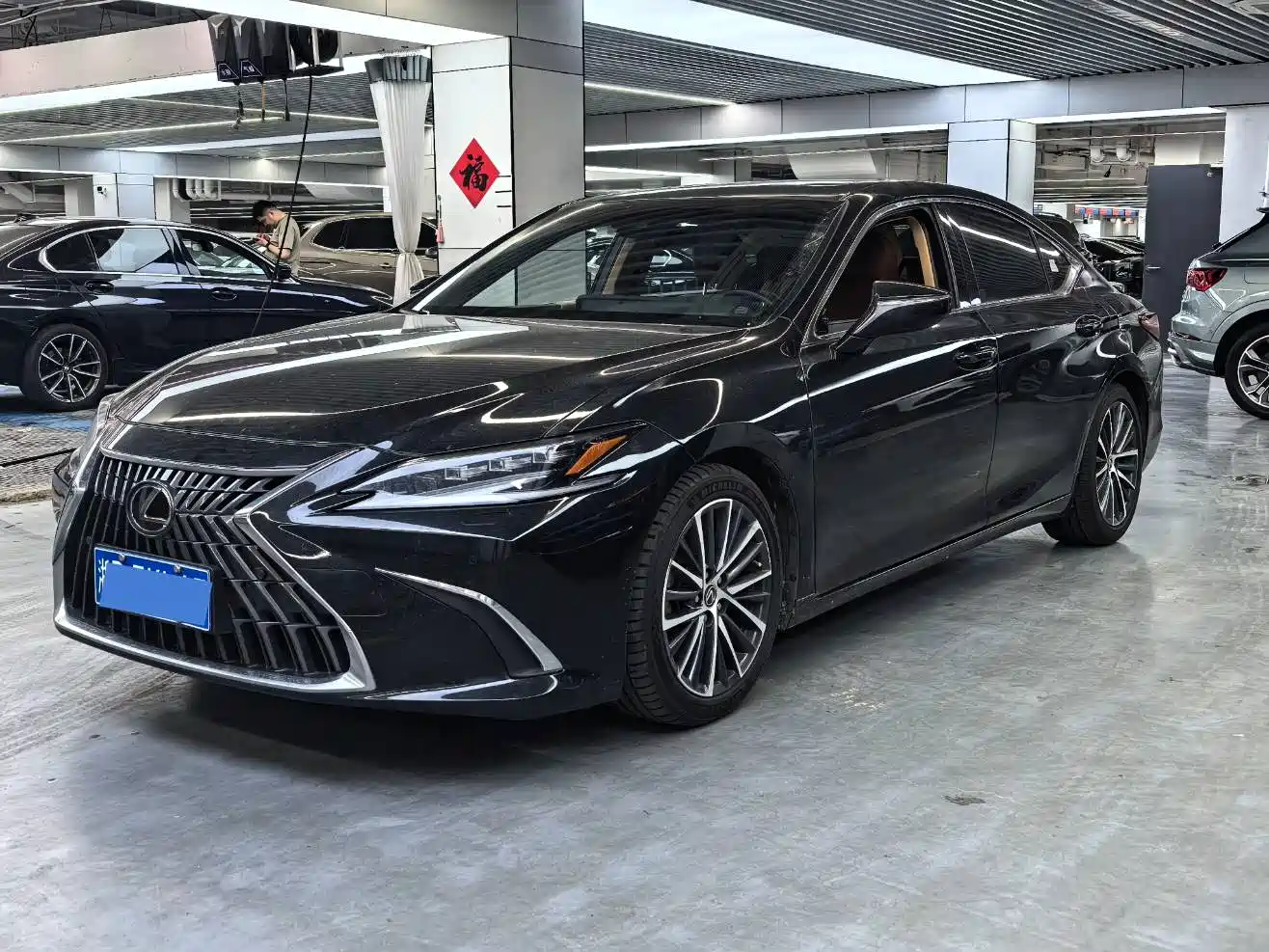 Lexus ES 2022 300h Excellence Edition