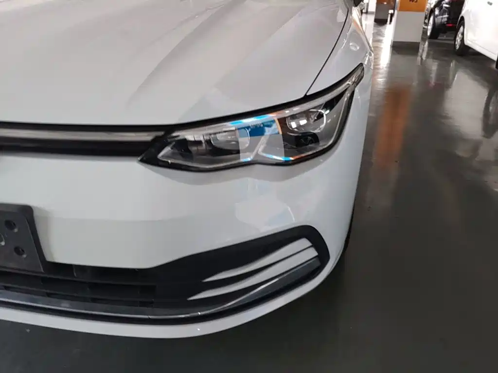 Photo 24 - Volkswagen Golf