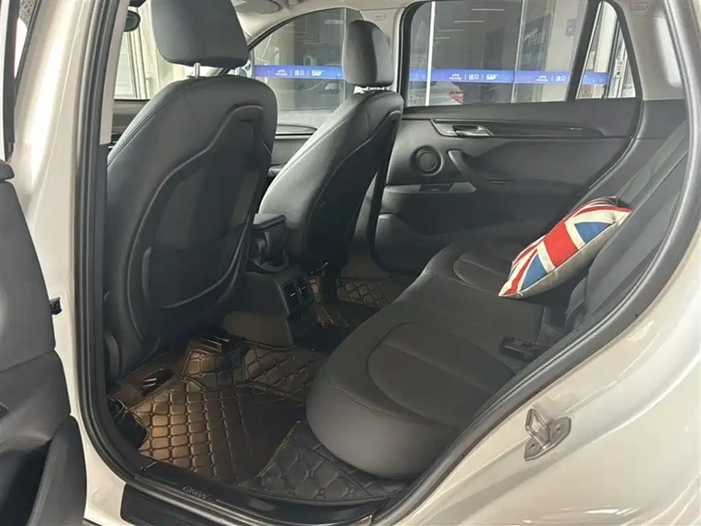 BMW X1 2018 sDrive20Li Leading Model фото 14