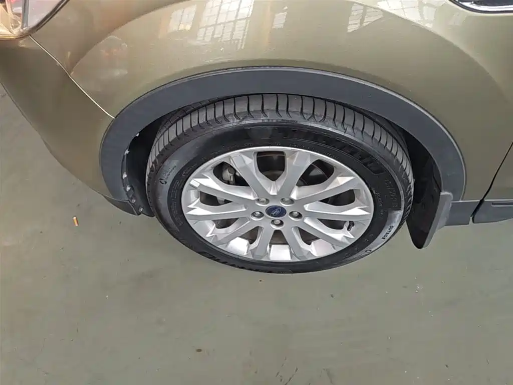 Ford Kuga 2014 2013 1.6L GTDi FWD Comfort