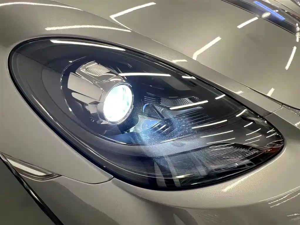 Porsche 718 2018 Cayman 2.0T фото 20