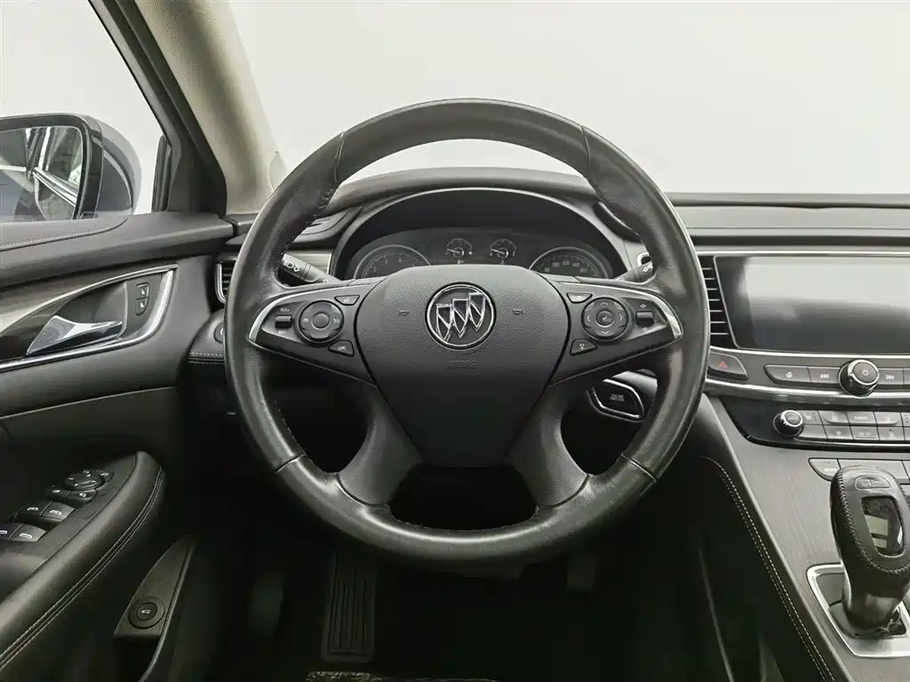 Buick LaCrosse 2019 28T Luxury Edition фото 11