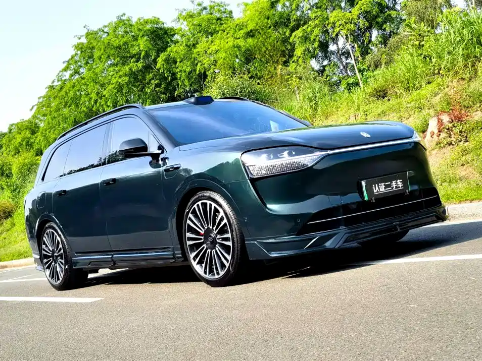 AITO Wenjie AITO M9 2024 Extended Range Ultra 42kWh 6-Seater фото 3