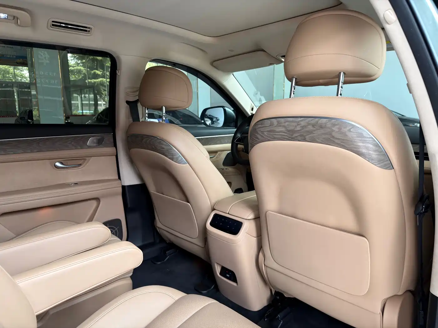 AITO Wenjie AITO M7 2022 1.5T RWD Comfort Edition фото 10