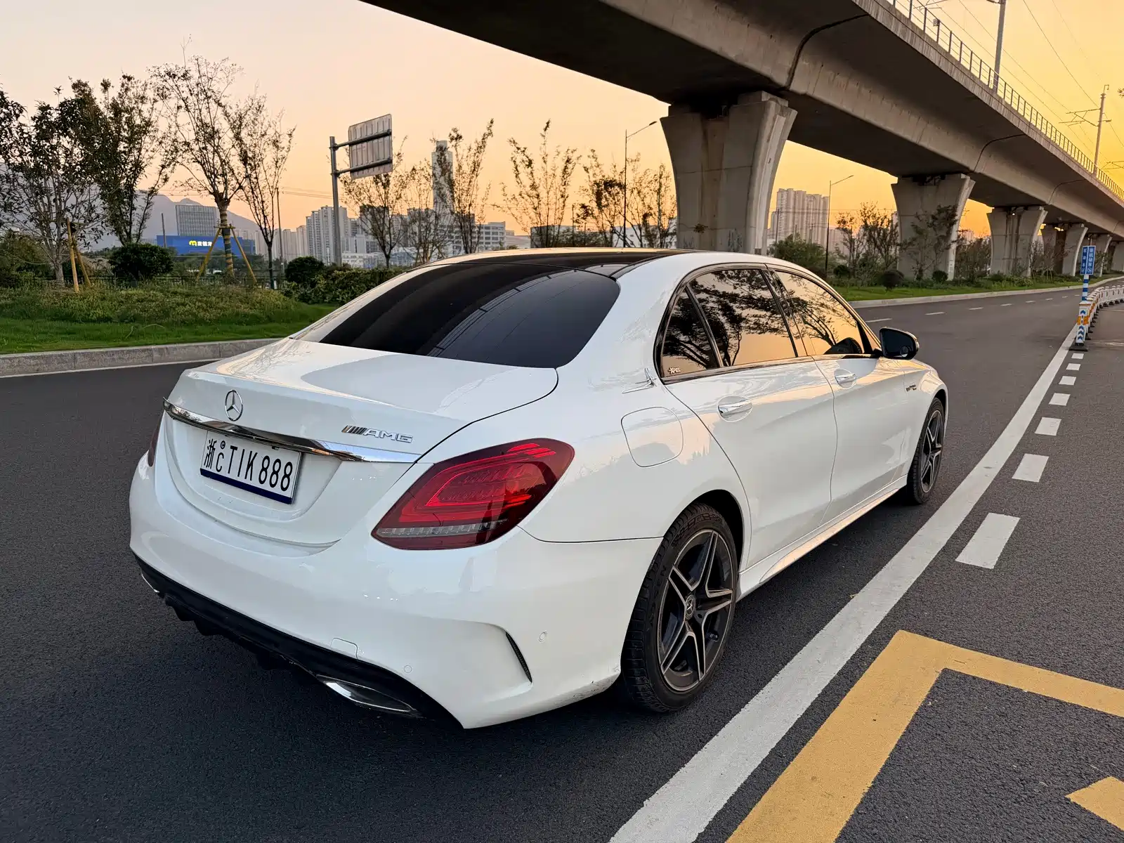 Фото 10 - Mercedes-Benz C-Class