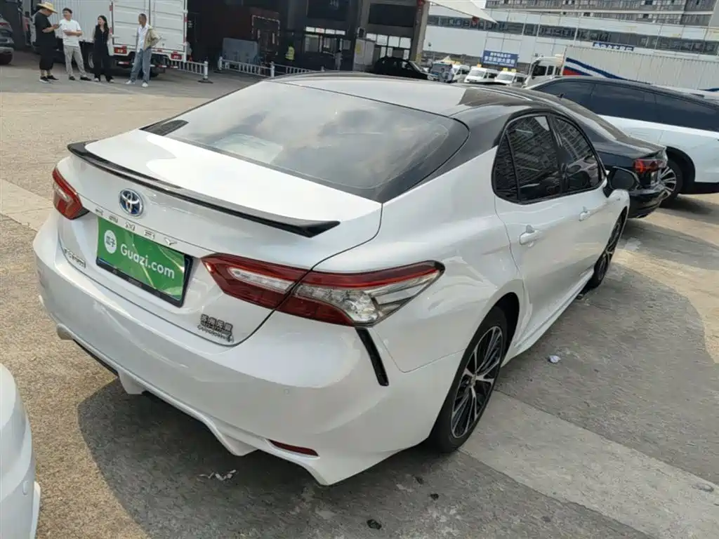 Toyota Camry 2019 Hybrid 2.5HS Trend Edition China VI фото 7