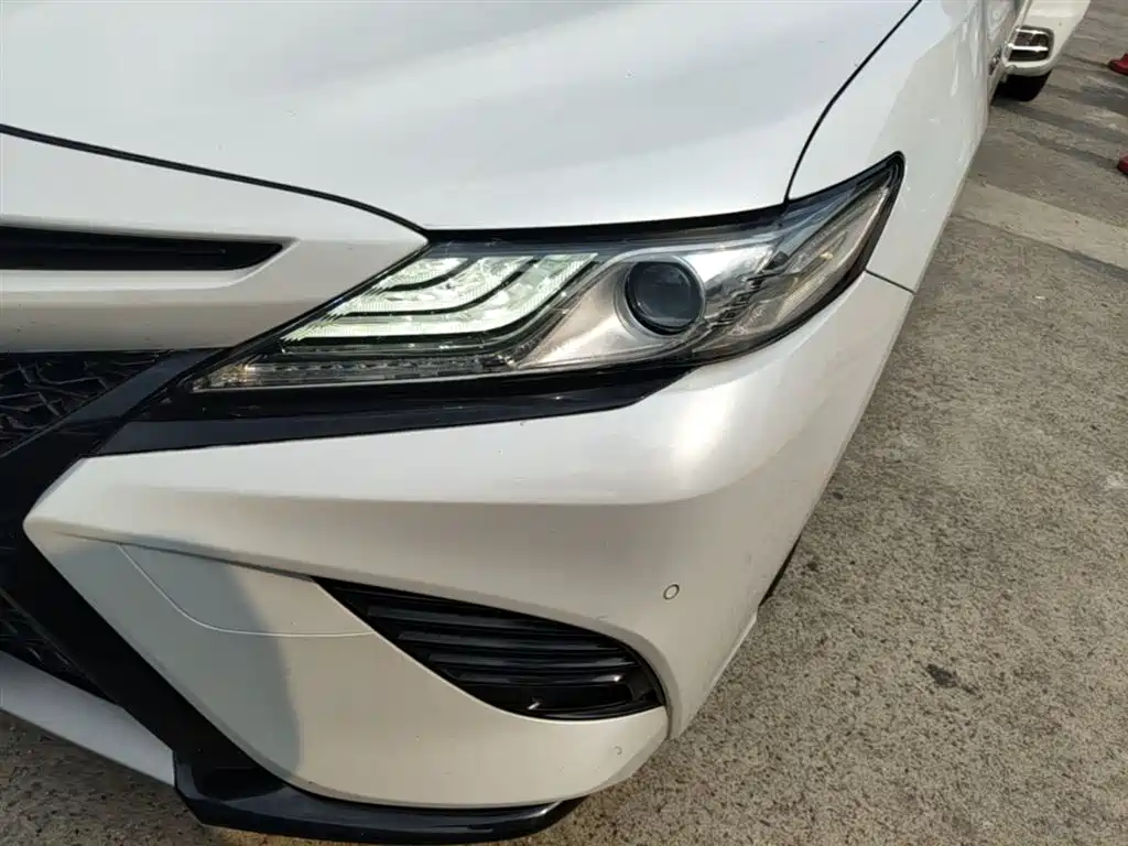 Toyota Camry 2019 Hybrid 2.5HS Trend Edition China VI фото 24
