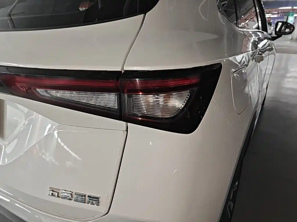 Wuling Motors Wuling Xingchen 2023 2021 1.5T CVT Starlight Edition