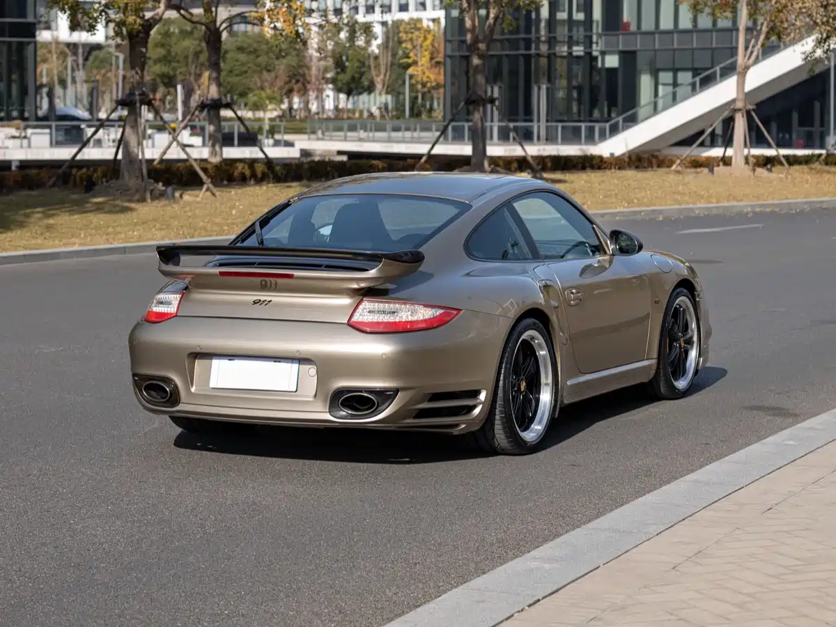 Porsche 911 2010 Turbo S 3.8T фото 4