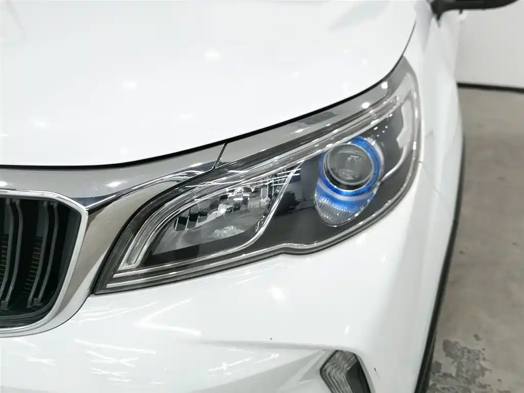 GEELY AUTOMOBILE VISION X3