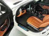 Photo 16 - BMW 3 Series