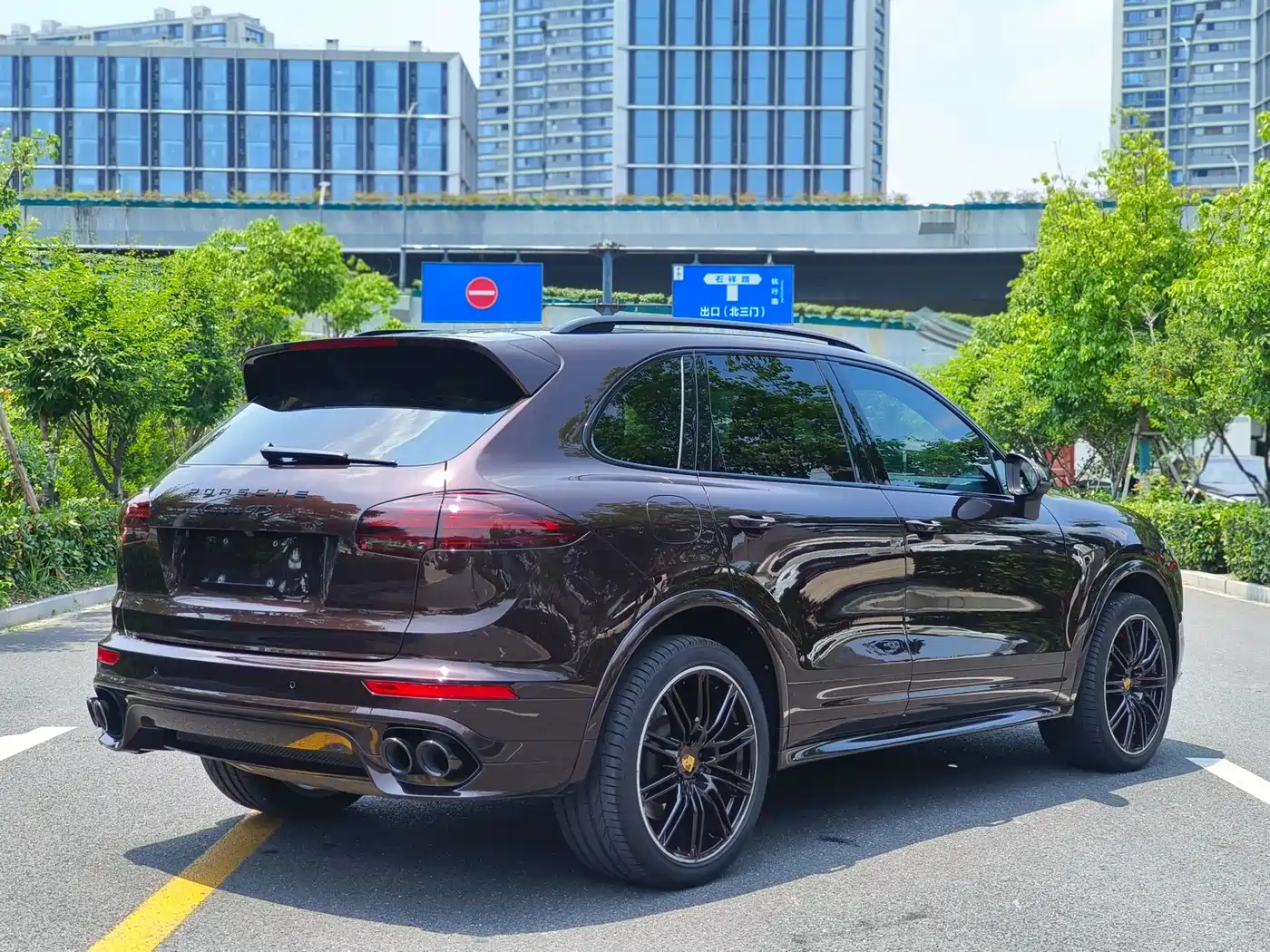 Porsche Cayenne 2015 Cayenne GTS 3.6T фото 6