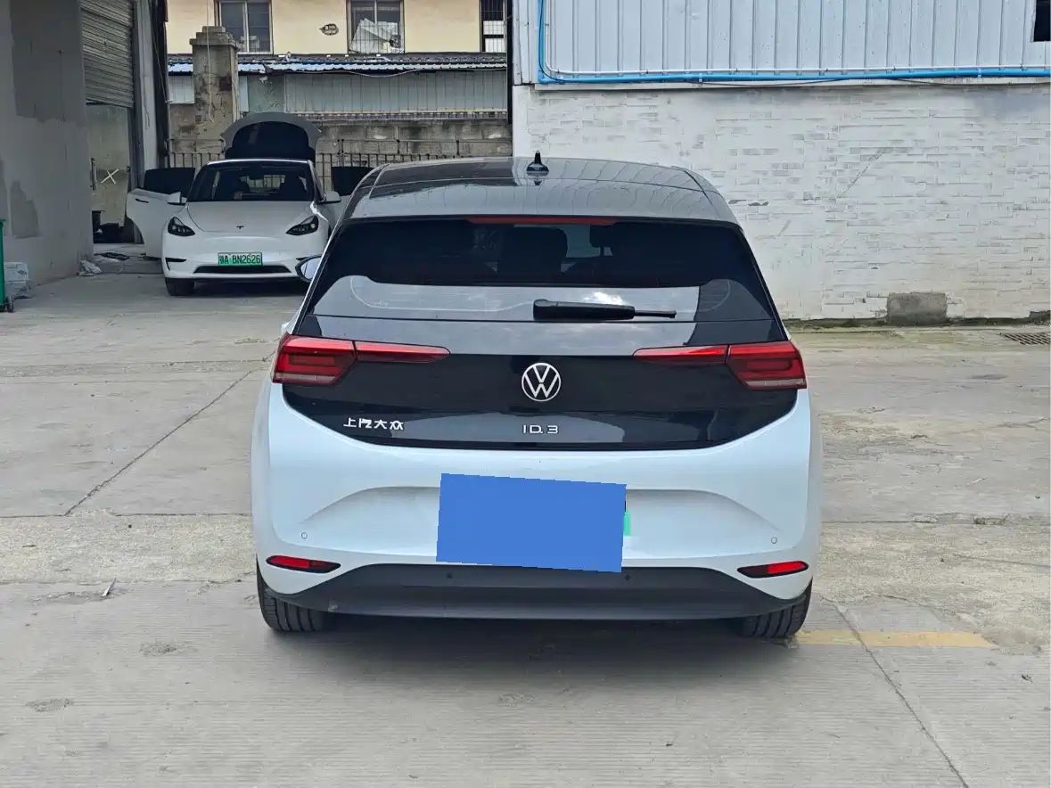 Volkswagen ID.3 2023 Upgraded Pure Intelligence Edition фото 8