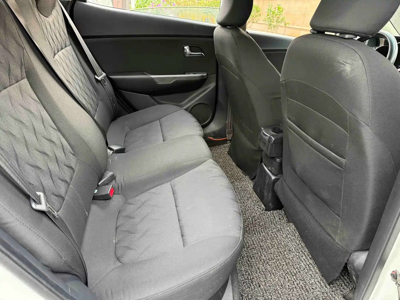 Kia K2 2013 2012 Sedan 1.4L AT GLS Commemorative Edition