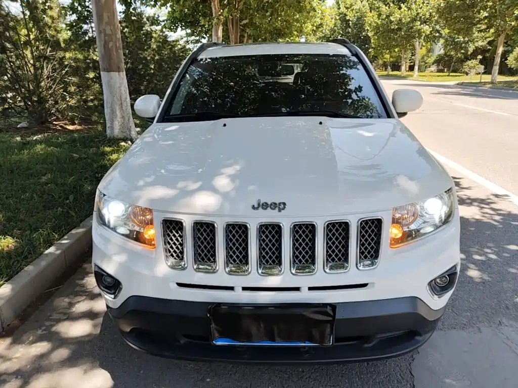 Jeep Compass (Import) 2015 2014 Facelift 2.4L 4WD Luxury Edition