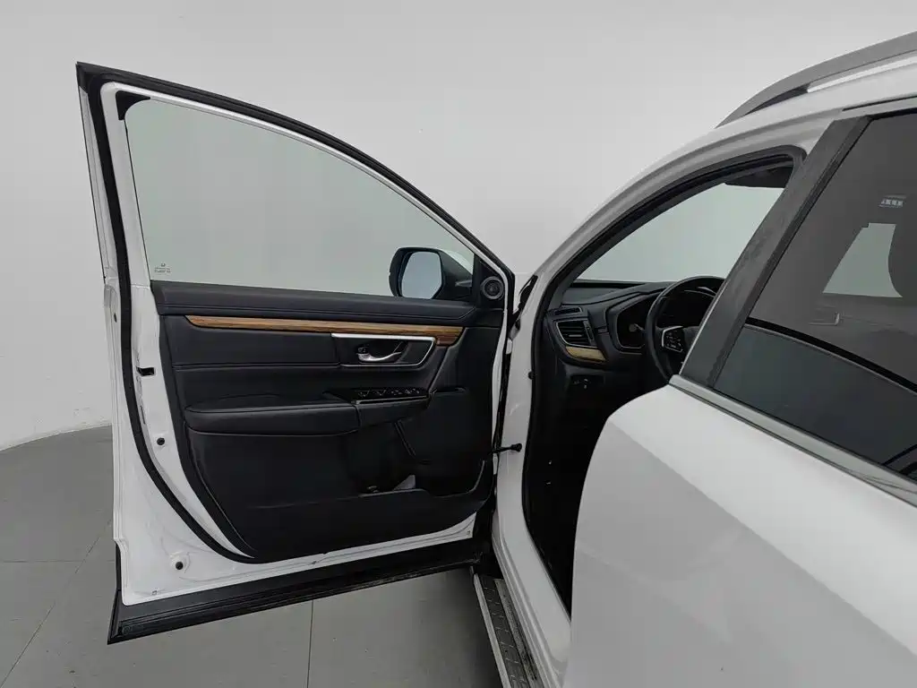 Фото 8 - Honda CR-V