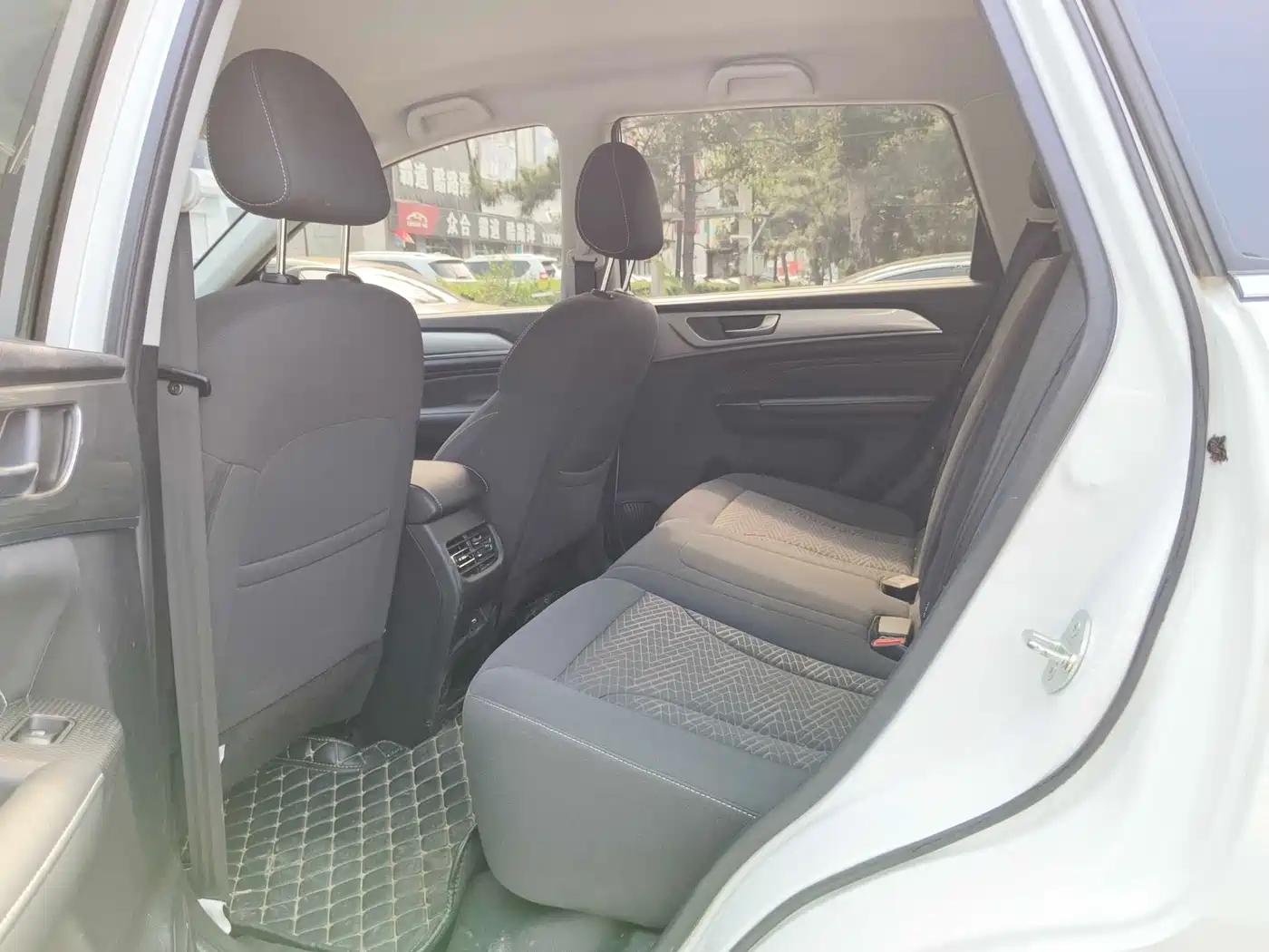 Haval M6 2023 PLUS 1.5T DCT Elite Smart Connect фото 9