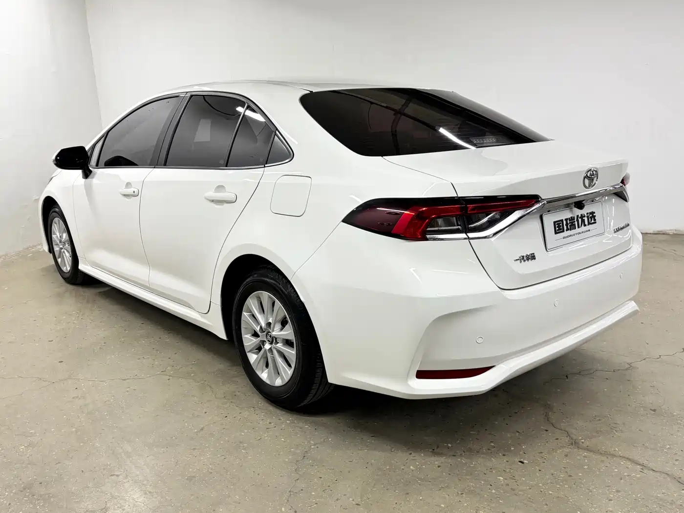 Toyota Corolla 2021 TNGA 1.5L CVT Elite Edition фото 6