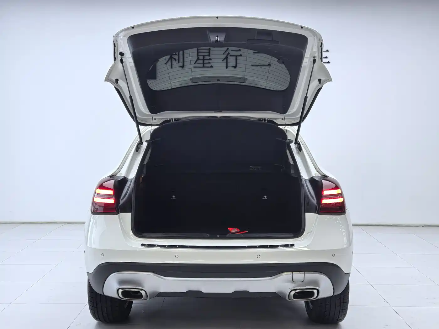 Mercedes-Benz GLA 2017 GLA 200 Dynamic фото 6