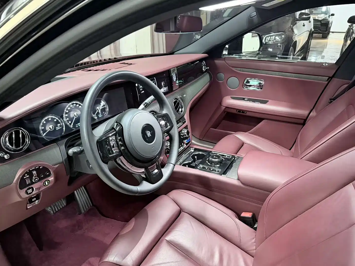 Фото 5 - Rolls-Royce Ghost