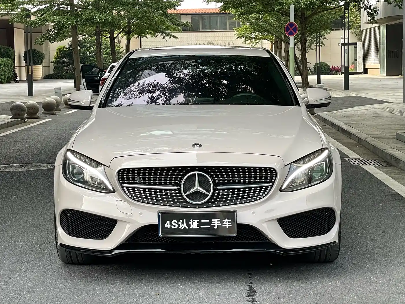 Mercedes-Benz C-Class 2017 Facelift C 200 Sport Edition фото 2