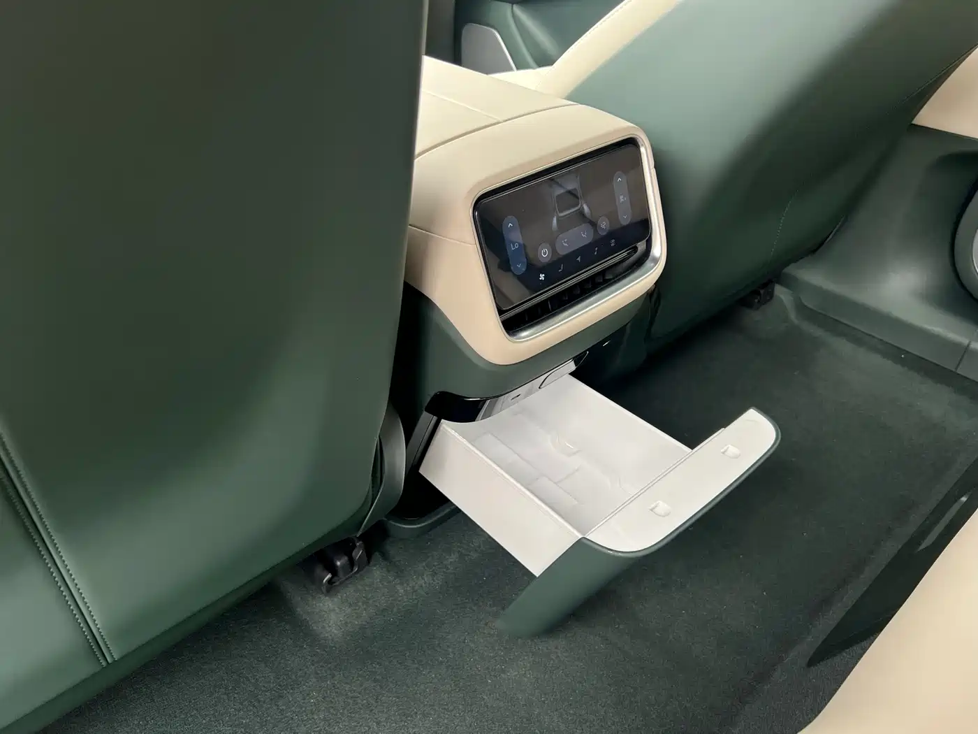 XIAOMI CAR XIAOMI YU7