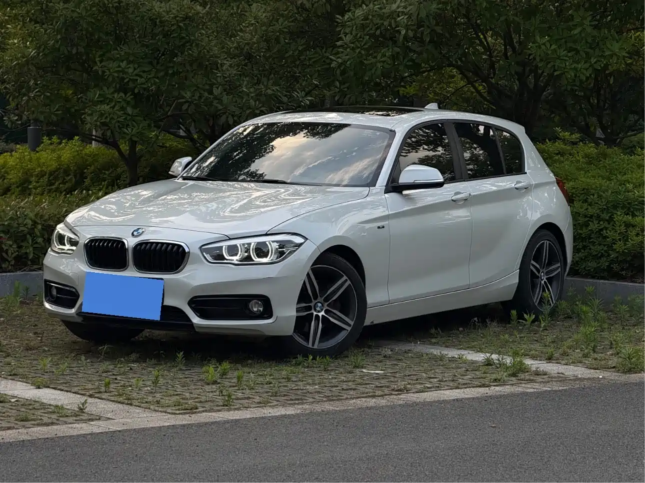 BMW 1 Series (Import) 2015 120i Sport Design Package фото 3