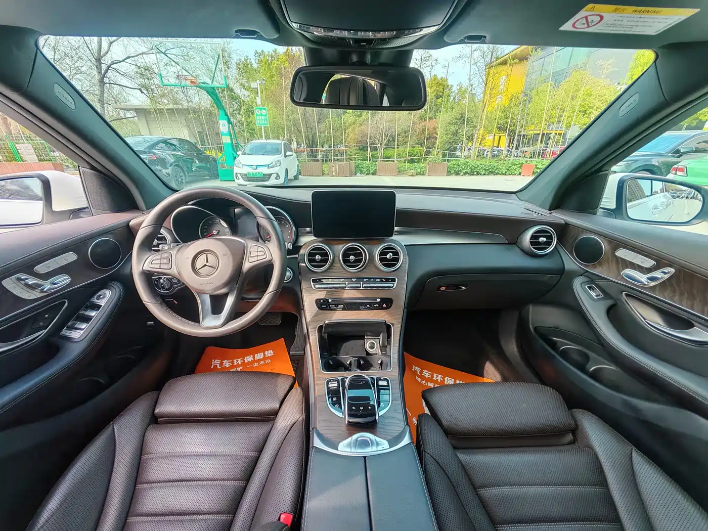 Mercedes-Benz GLC 2016 GLC 300 4MATIC Luxury фото 14