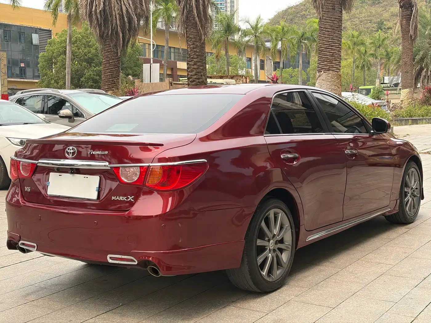 Toyota Reiz 2012 2.5V Grace Elite Styling Edition фото 5