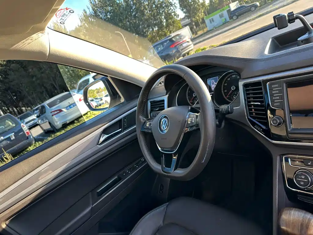 صورة 20 - Volkswagen Teramont