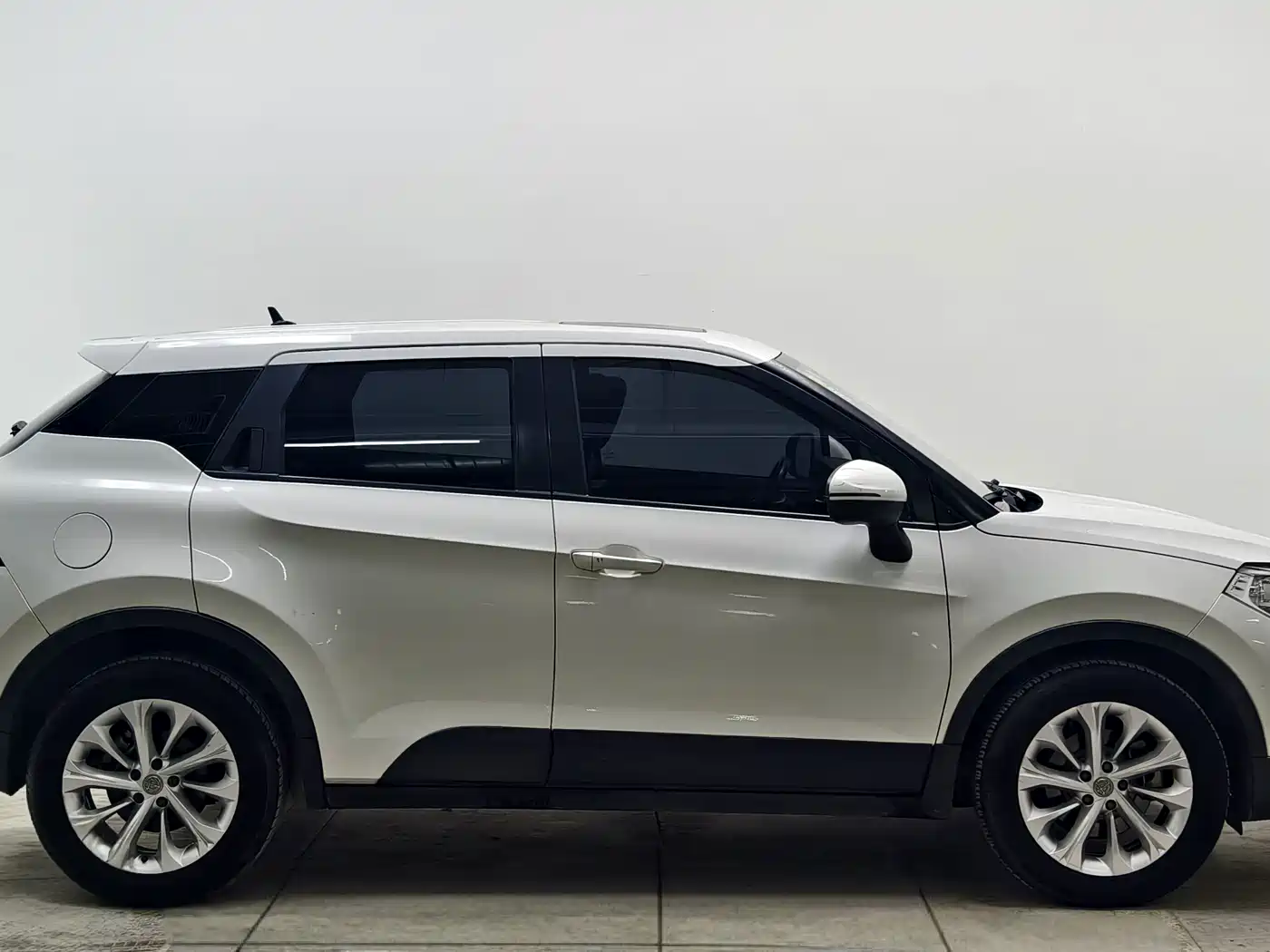 Zhonghua V3 2016 2016 1.5L Automatic Smart