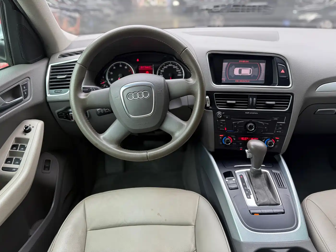 Audi Q5 2011 2.0TFSI Technology фото 12