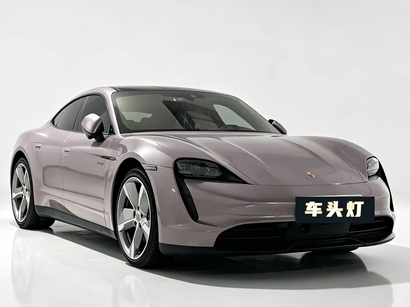Фото 3 - Porsche Taycan