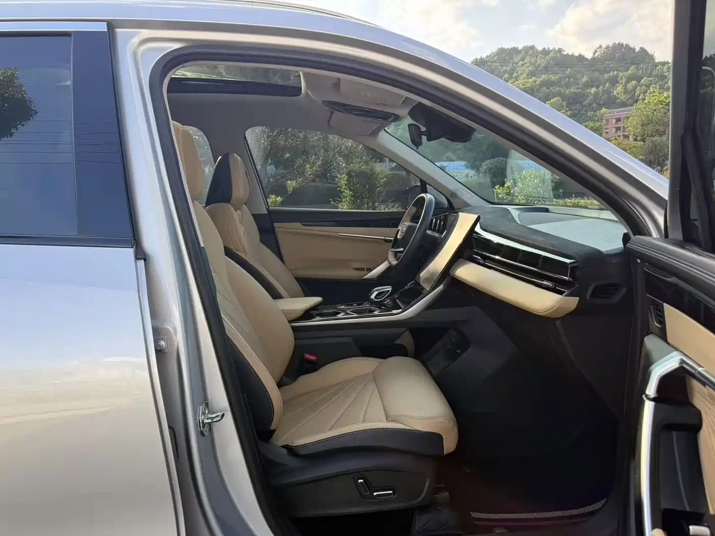Geely Boyue L 2023 2023 1.5TD DCT Premium