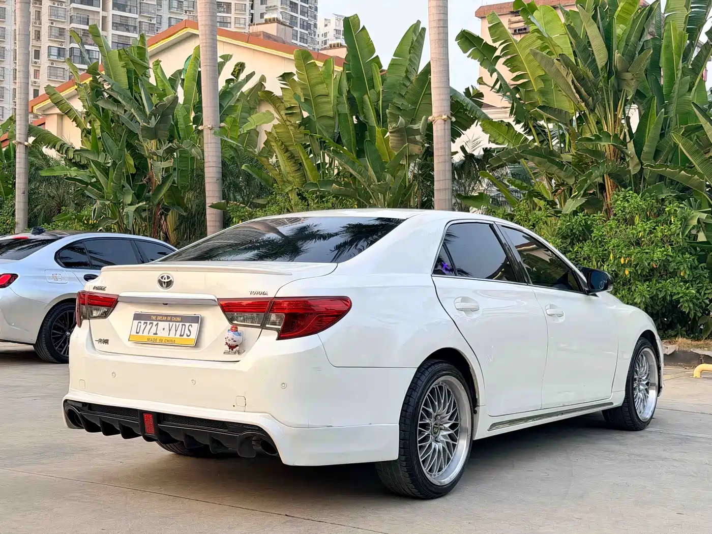 Toyota Reiz 2013 2.5V Shangrui Navigation Edition фото 7