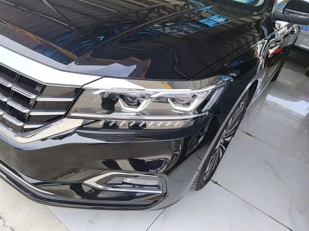 Volkswagen Passat 2019 330TSI Luxury Edition China VI фото 24
