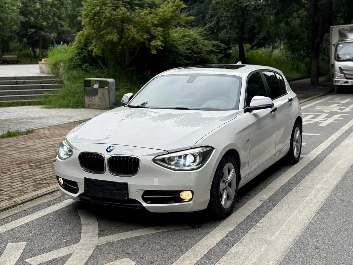 BMW 1 Series (Import) 2012 118i Sport