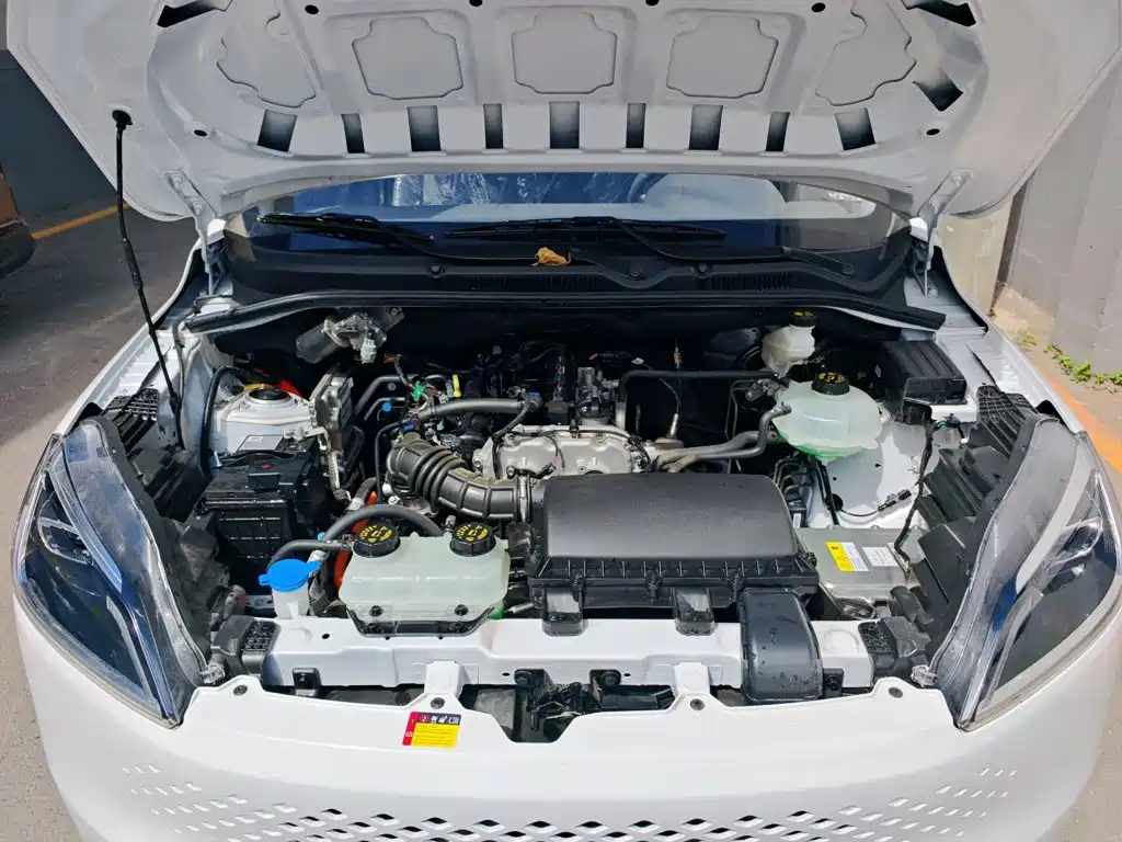 Wuling Motors Wuling Hongguang New Energy 2026 2025 Model Range Extender Hybrid 50KM Utility