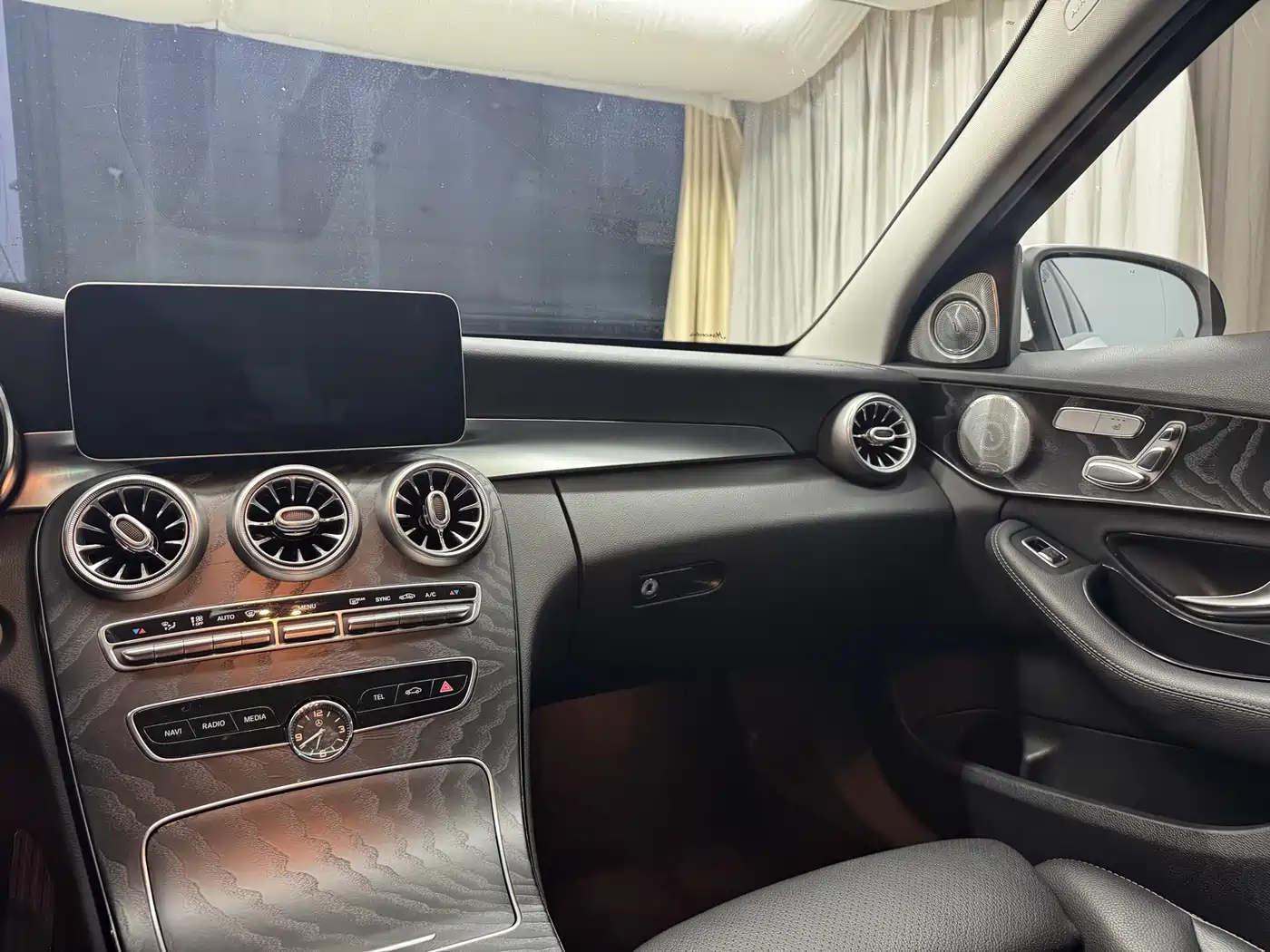 Mercedes-Benz C-Class (Import) 2020 Model C 260 Estate фото 20