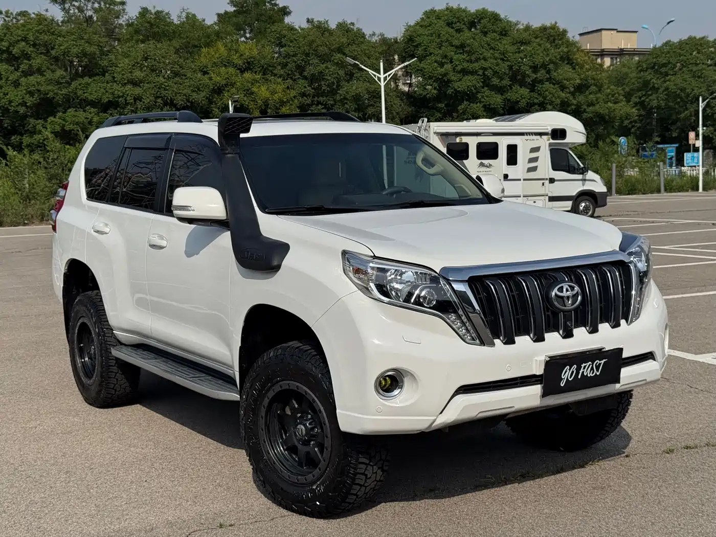Toyota Prado 2014 4.0L Automatic TX-L фото 3