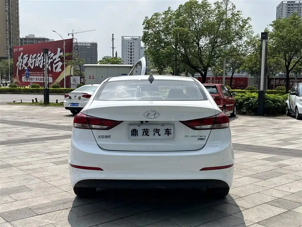 HYUNDAI LEAD