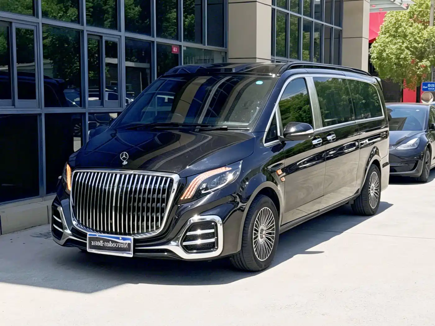 Mercedes-Benz Vito 2024 2.0T Business 7-Seater