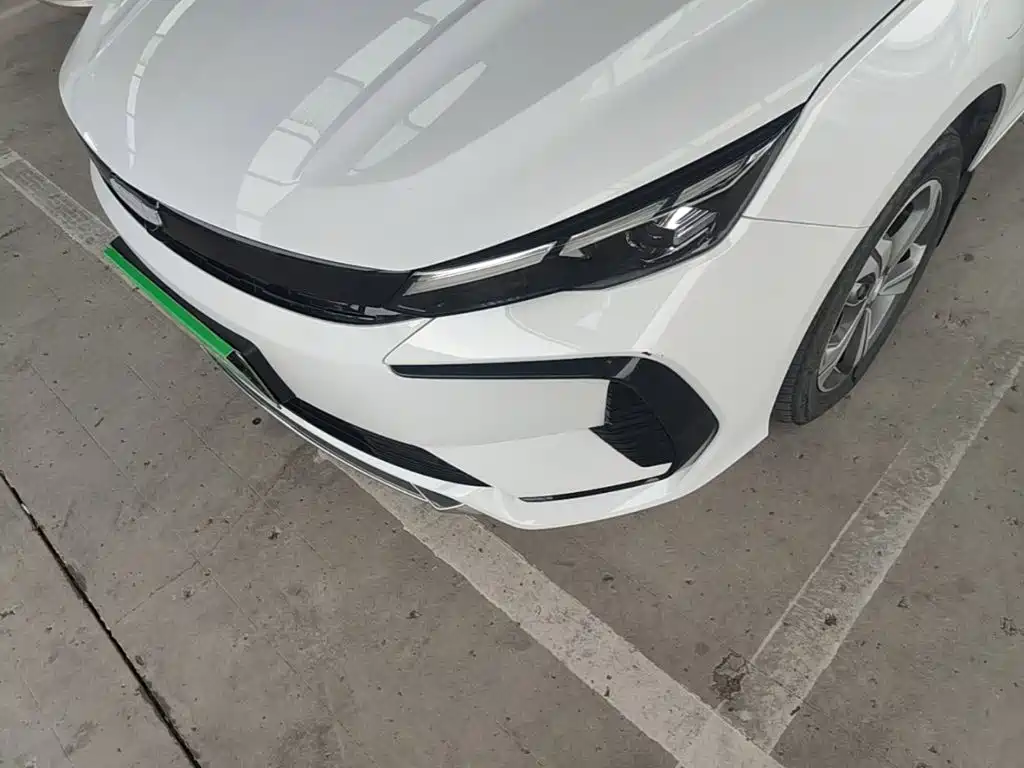 Geely Emgrand L HiP 2024 2024 Model Soaring Dragon Edition 1.5TD-DHT Pro 100KM Surpassing Type