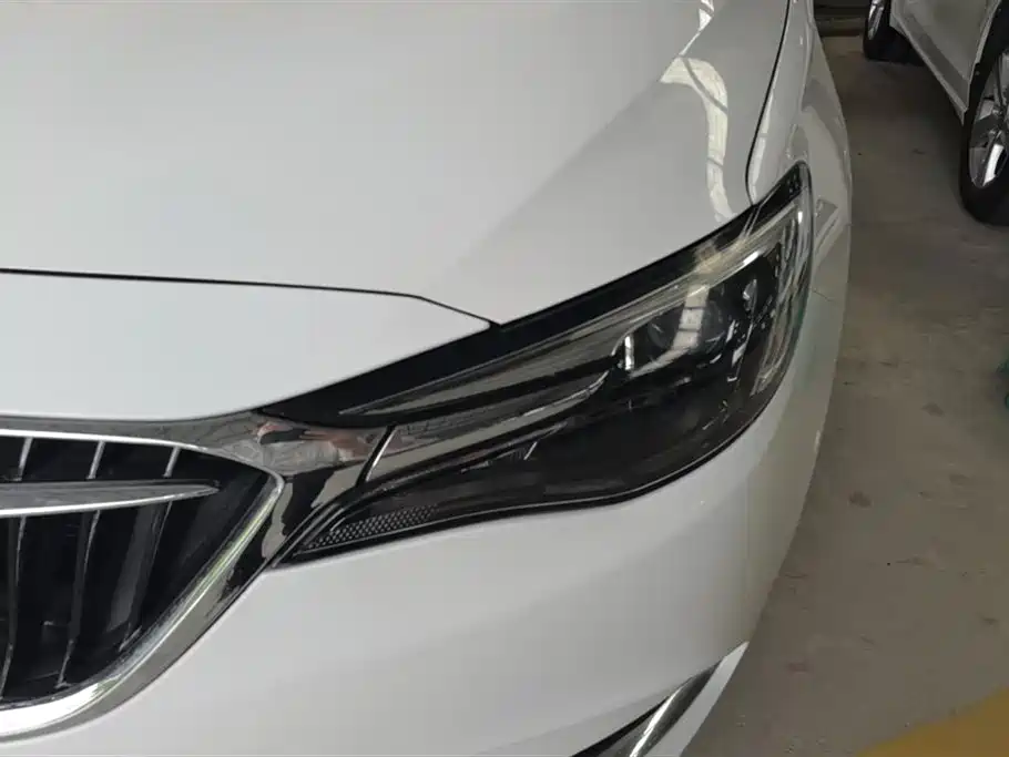 Buick Excelle GT 2018 18T Automatic Elite фото 5