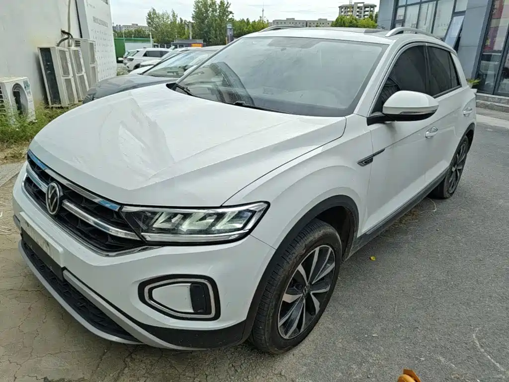 Volkswagen T-Roc, миниатюра 2