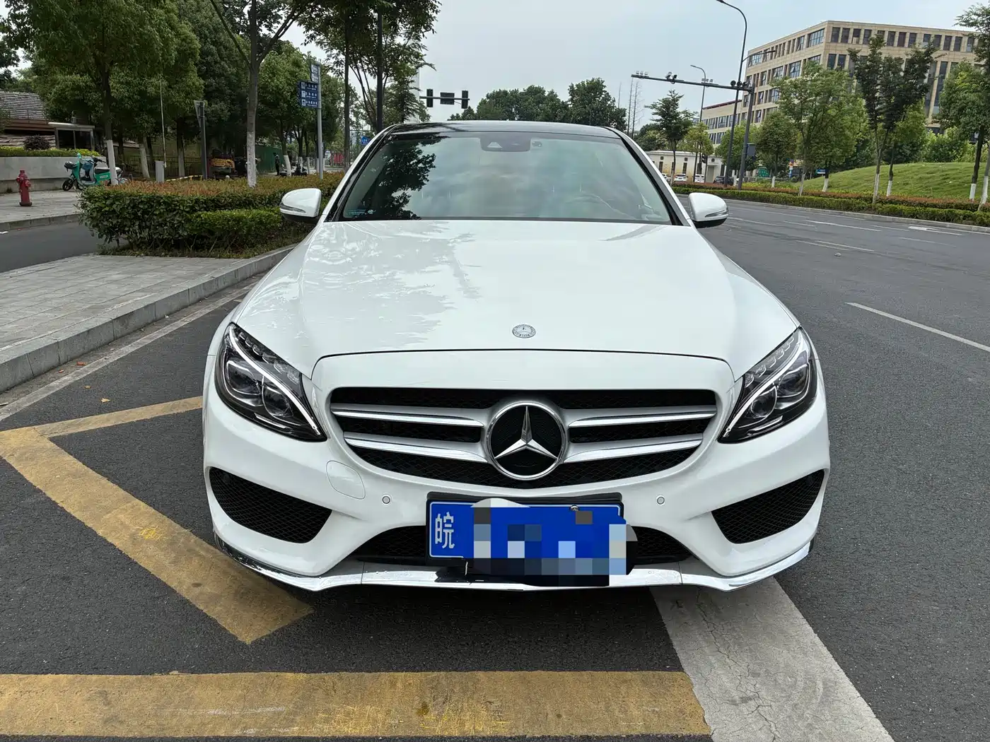 Mercedes-Benz C-Class 2016 C 200 L 4MATIC Sport